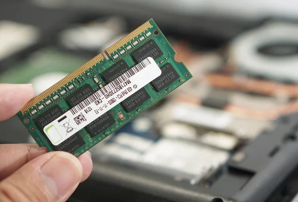 All about RAM! Does more RAM mean more performance?